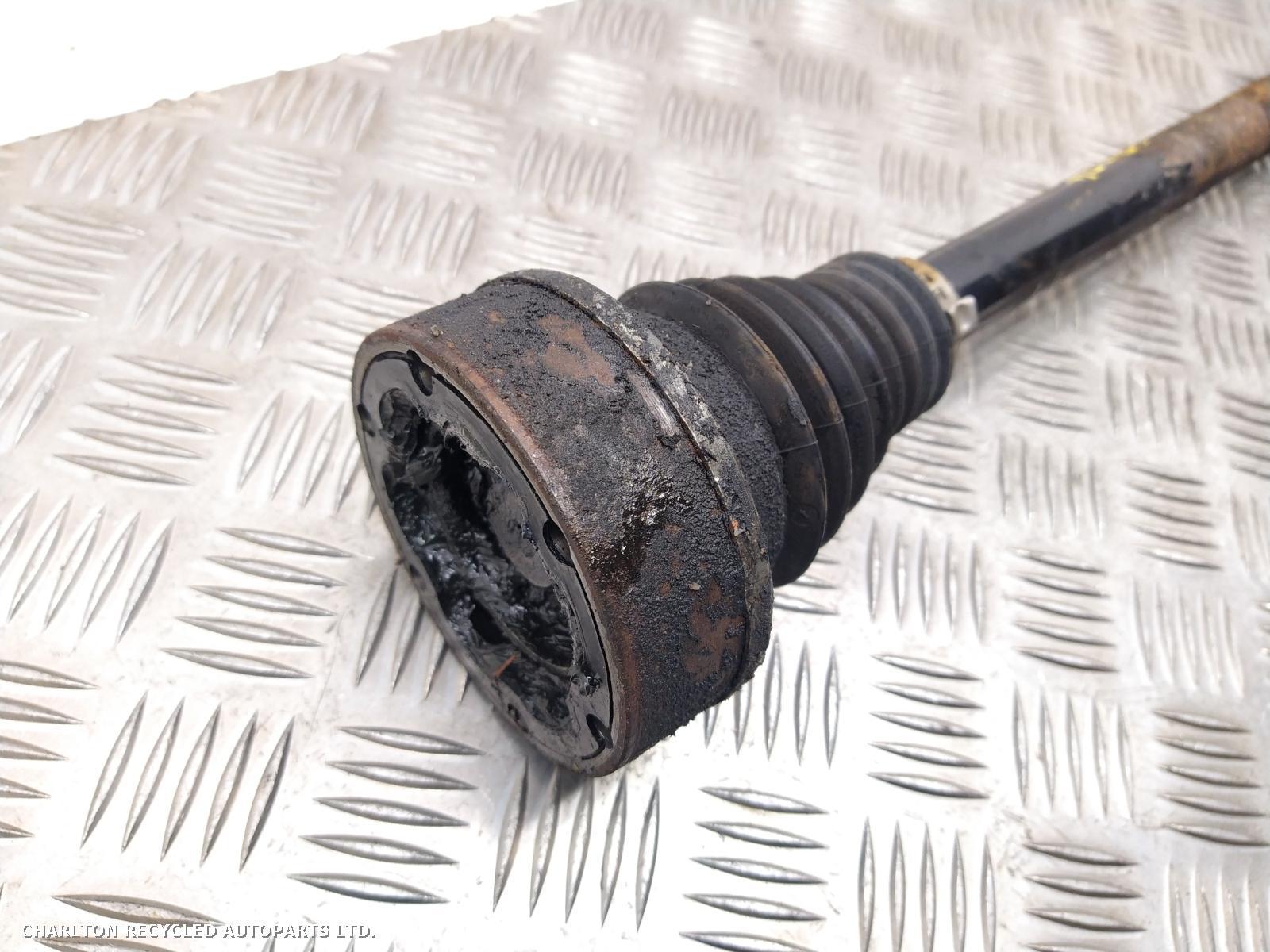2008 VOLKSWAGEN TIGUAN Left Driveshaft View Auto part Left Driveshaft VOLKSWAGEN TIGUAN 2008
