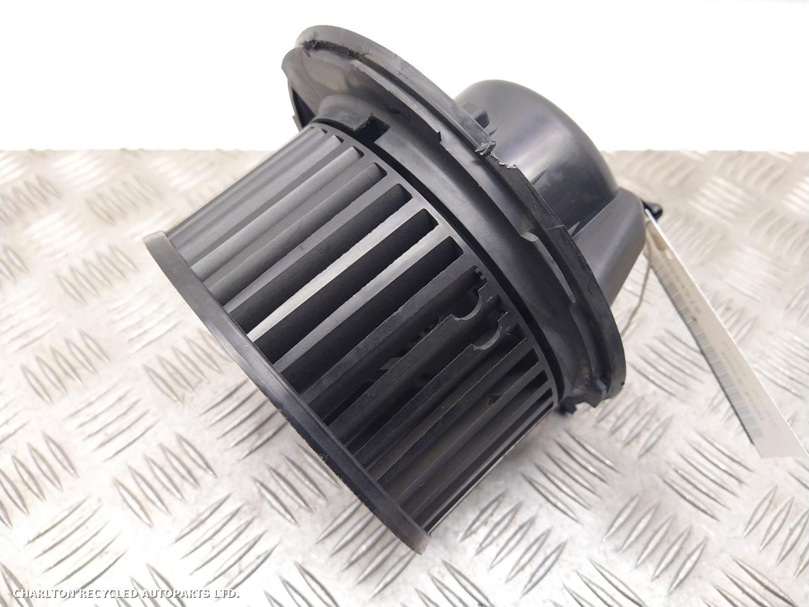 2008 VOLKSWAGEN TIGUAN Heater Motor/Assembly View Auto part Heater Motor/Assembly VOLKSWAGEN TIGUAN 2008