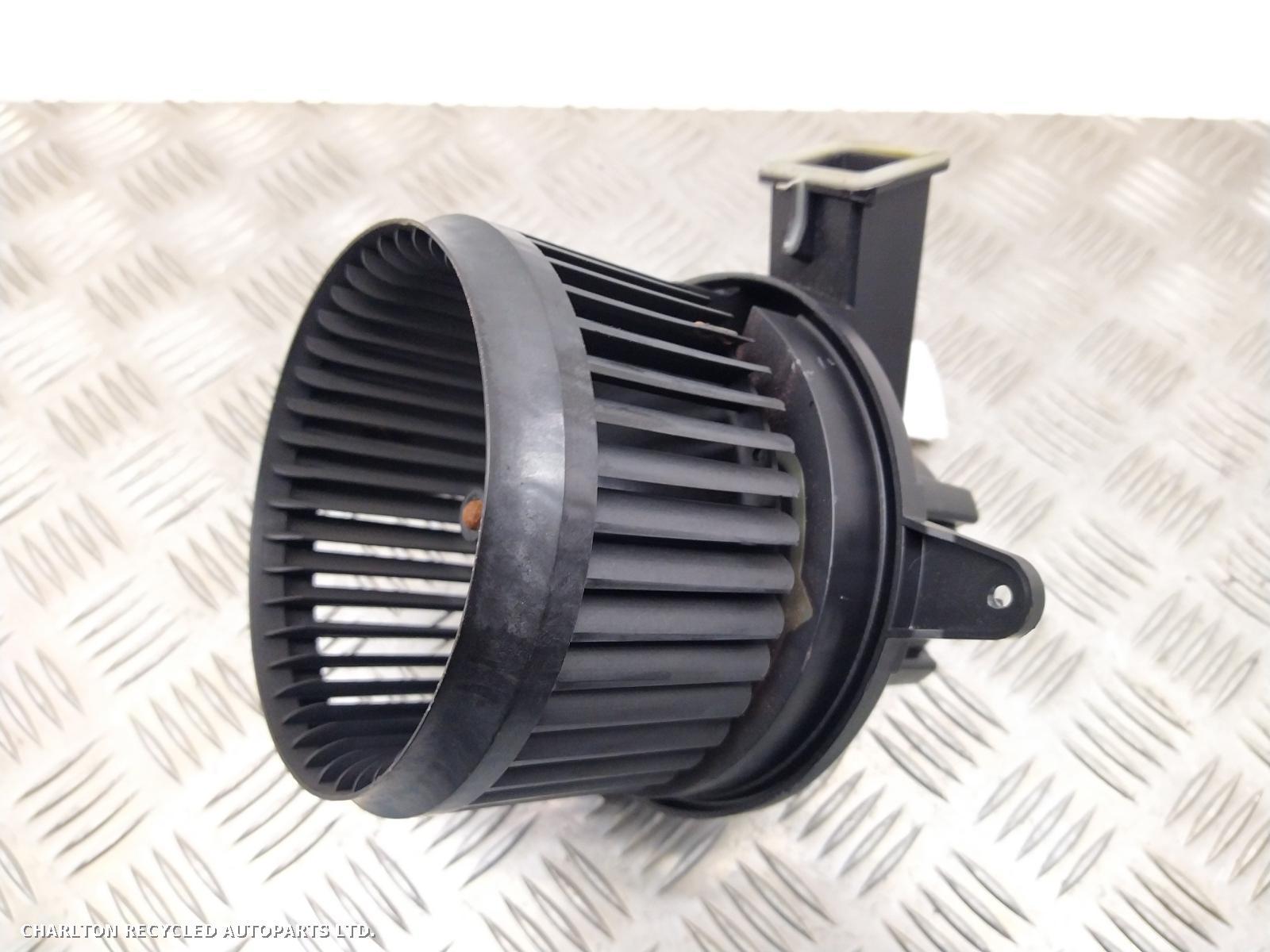 2016 JEEP RENEGADE Heater Motor/Assembly View Auto part Heater Motor/Assembly JEEP RENEGADE 2016