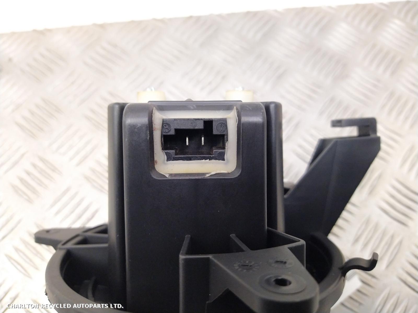 2016 JEEP RENEGADE Heater Motor/Assembly View Auto part Heater Motor/Assembly JEEP RENEGADE 2016