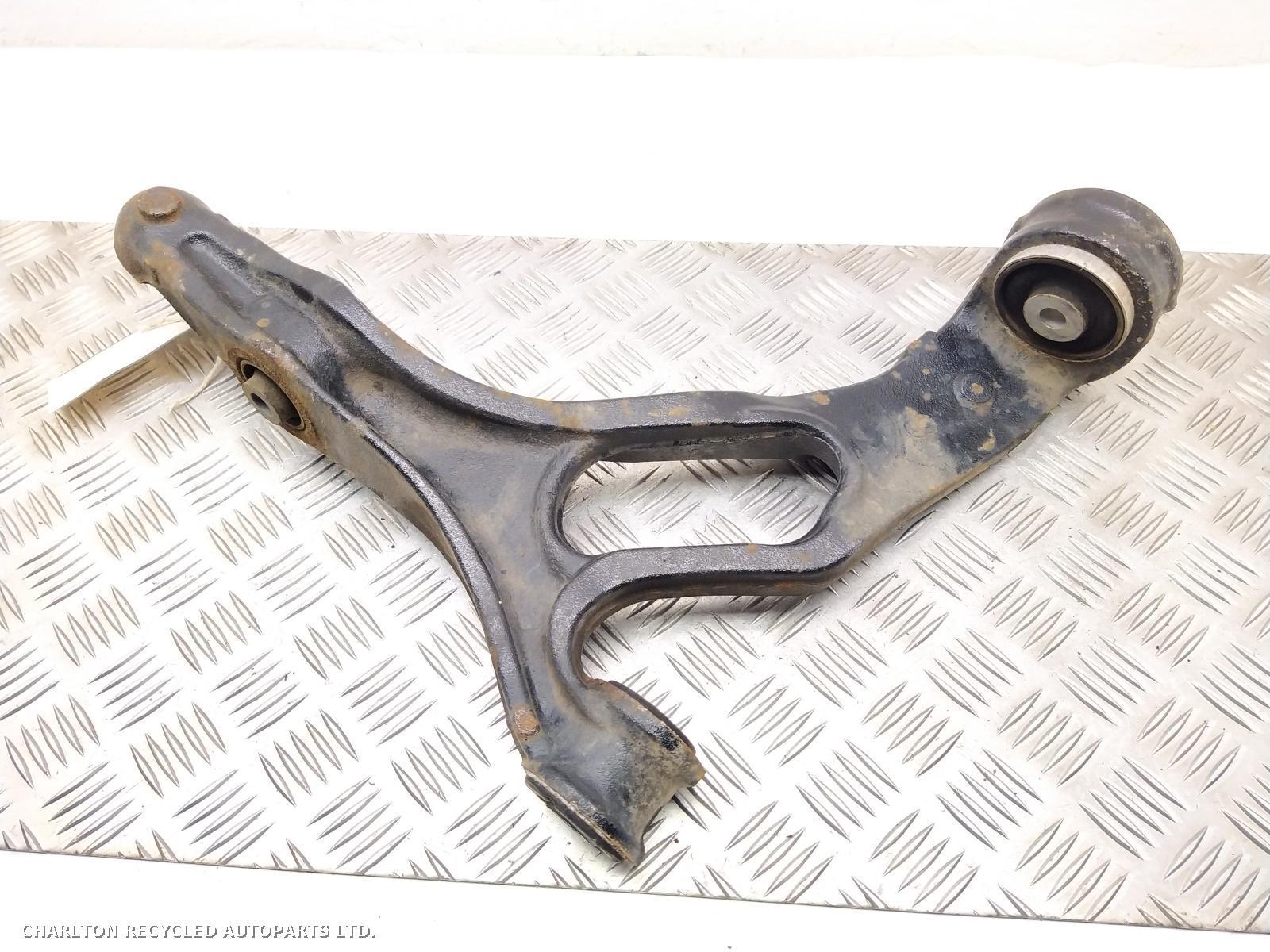 View Auto part RF Lower Control Arm VOLKSWAGEN TOUAREG 2009