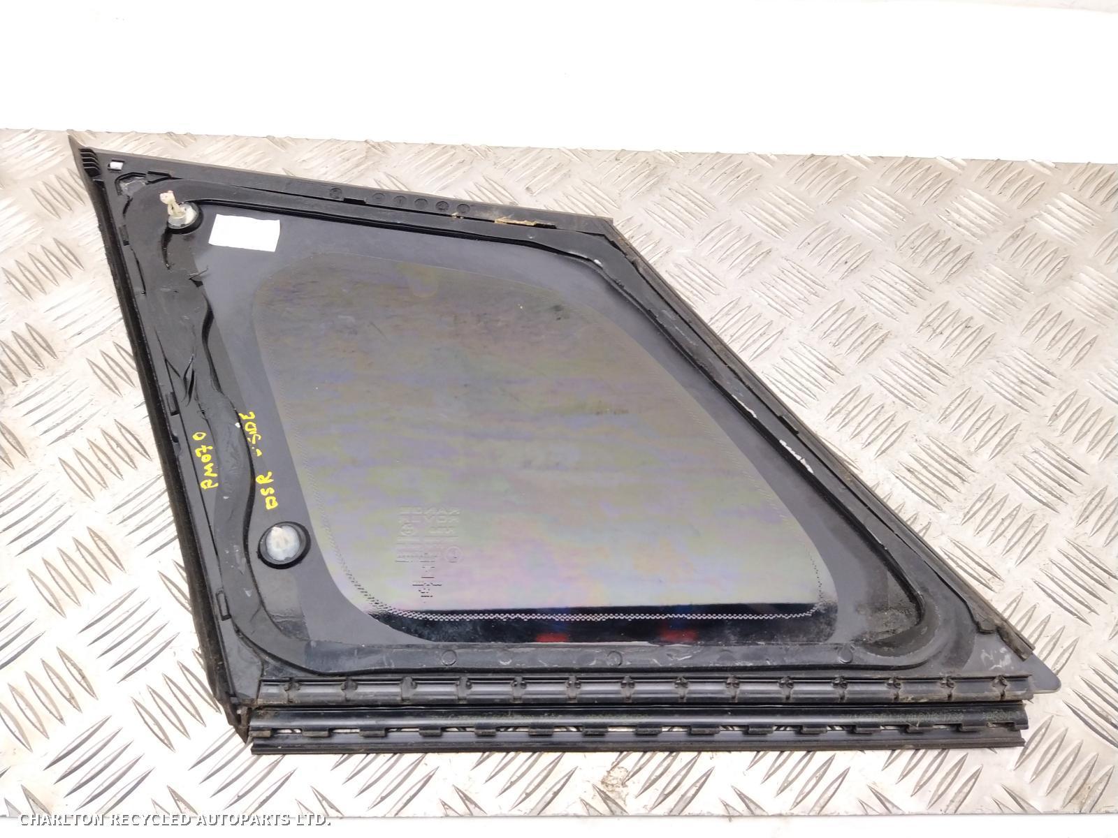 View Auto part R Quarter Window LAND ROVER RANGE ROVER EVOQUE 2013