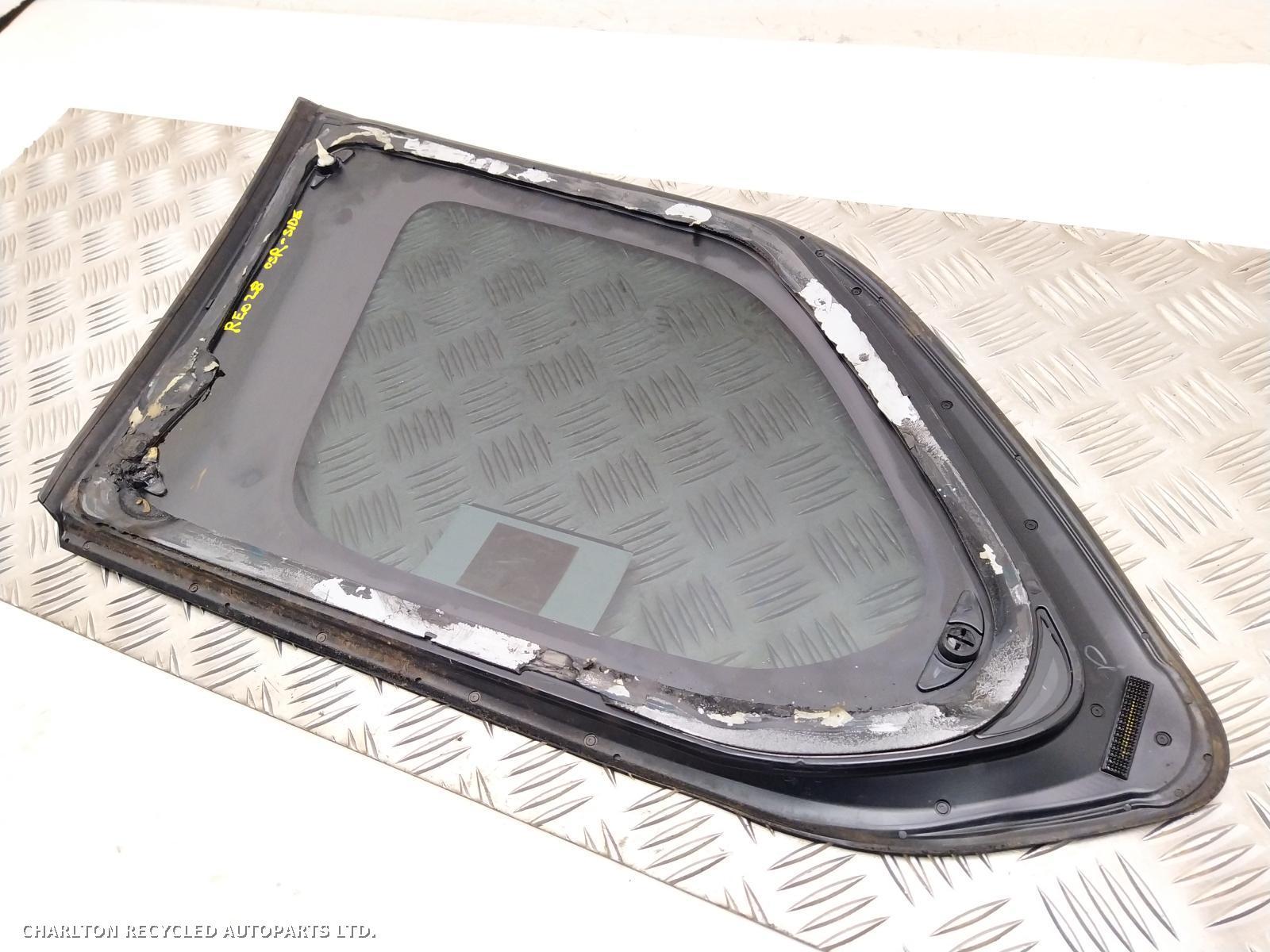 View Auto part R Quarter Window MITSUBISHI OUTLANDER 2014