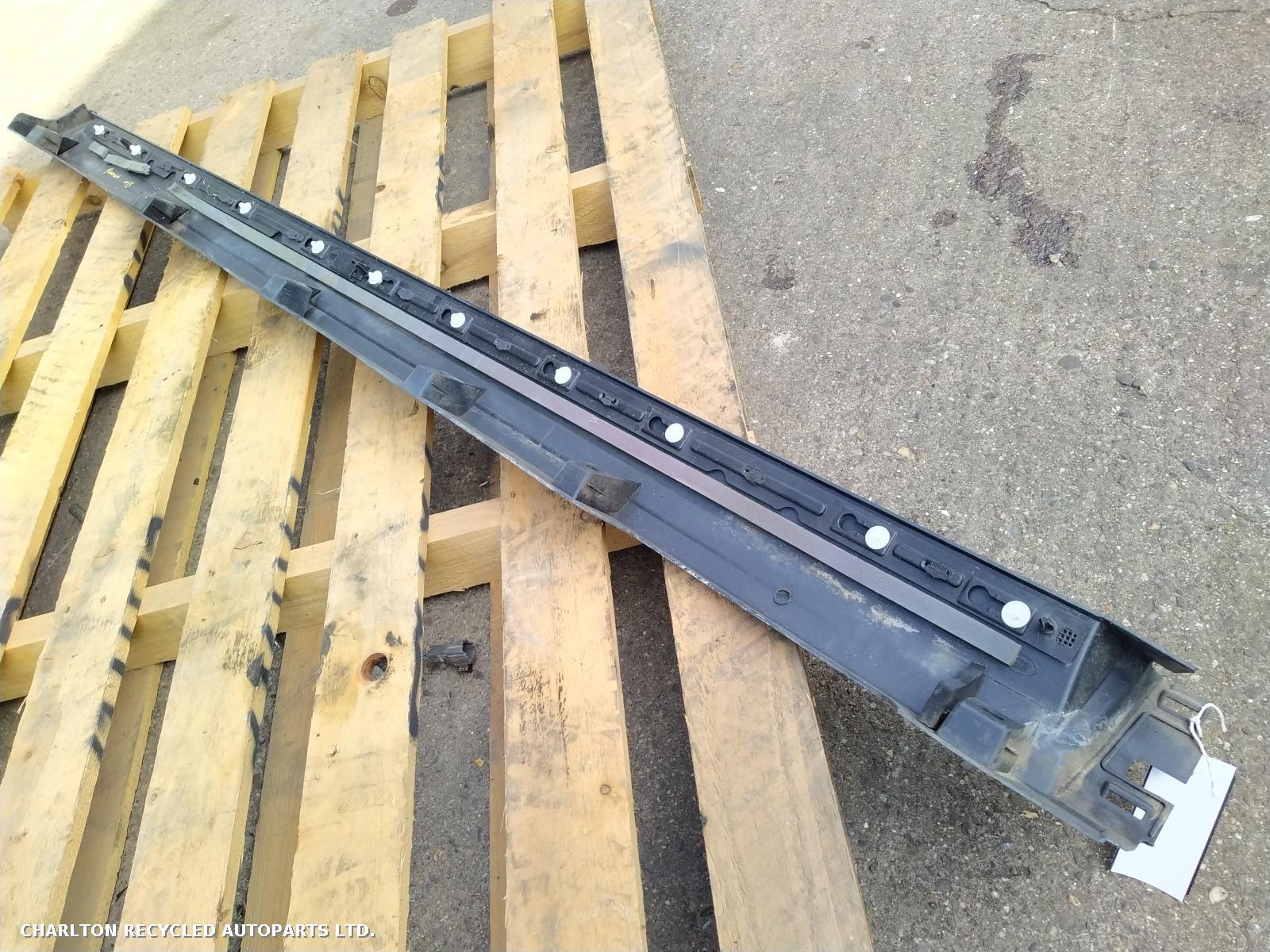 View Auto part Sill LAND ROVER DISCOVERY SPORT 2018