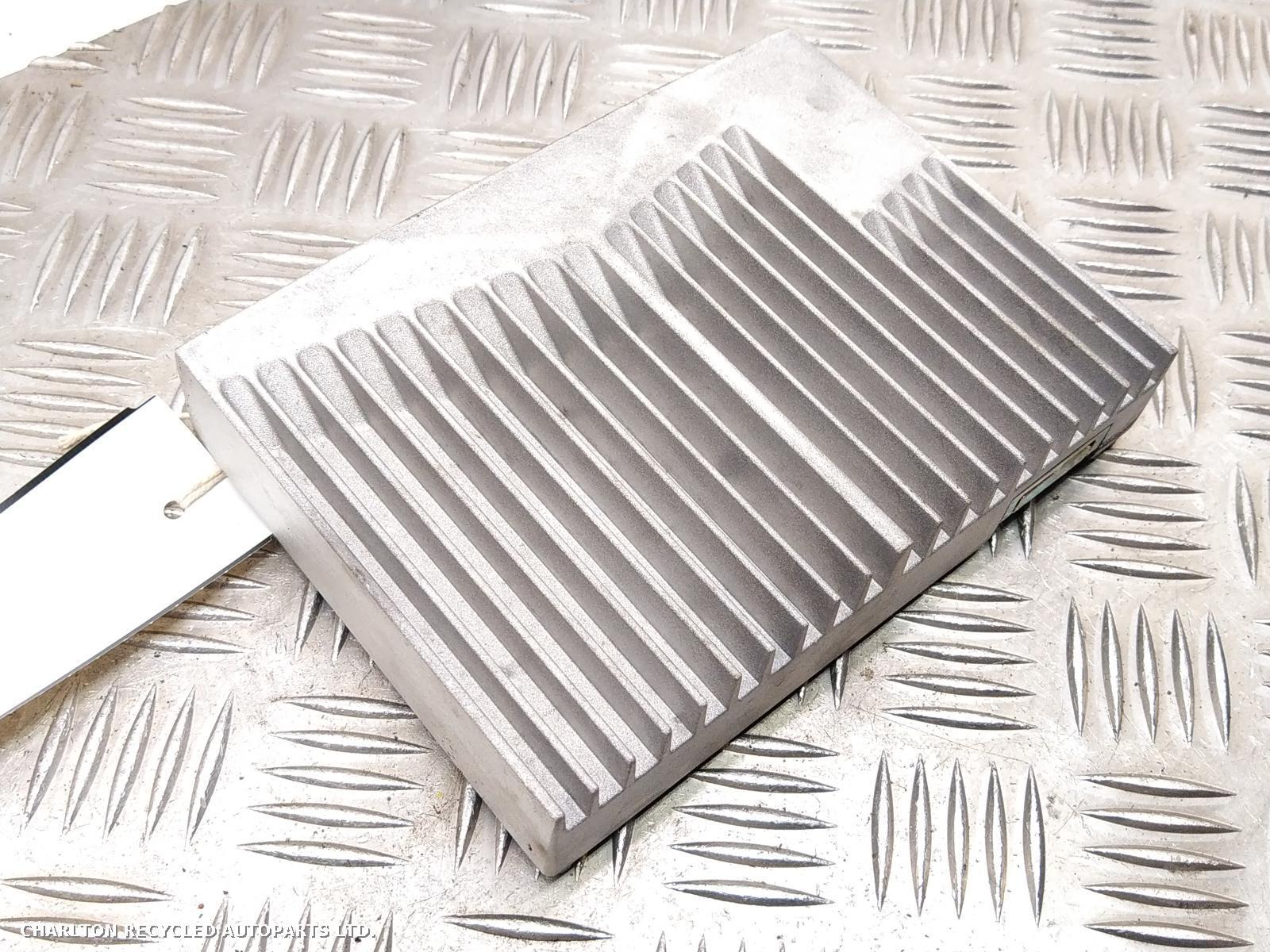 View Auto part Amplifier Unit LAND ROVER DISCOVERY SPORT 2018