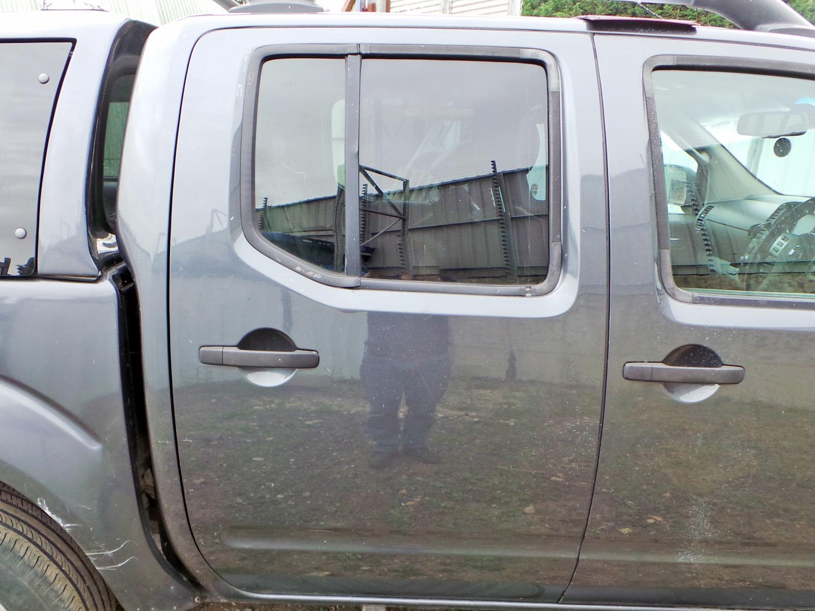 View Auto part R Rear Door NISSAN NAVARA 2012