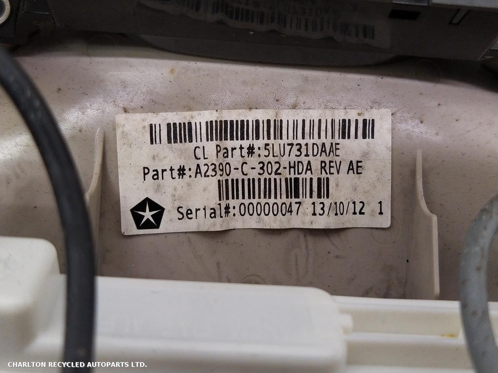 View Auto part Courtesy Light JEEP CHEROKEE 2014