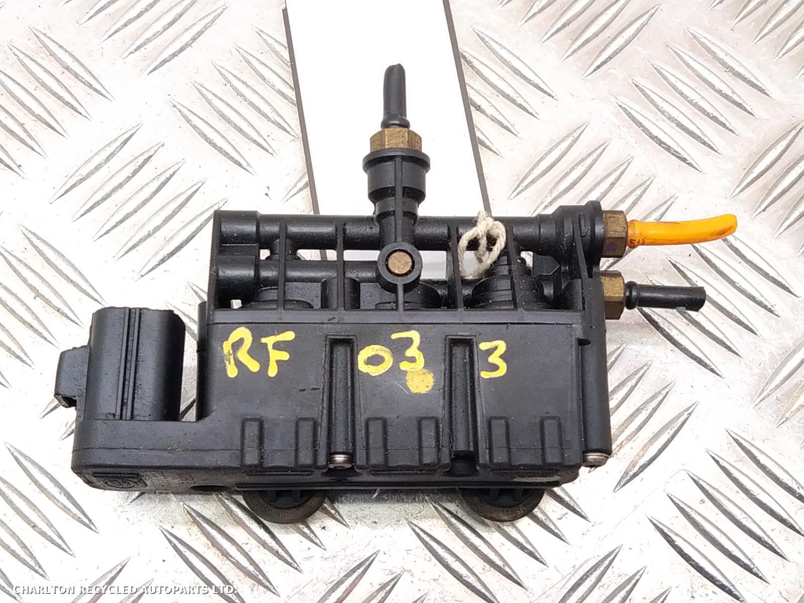 View Auto part VALVE BLOCK-ACT.SUSP LAND ROVER RANGE ROVER SPORT 2011