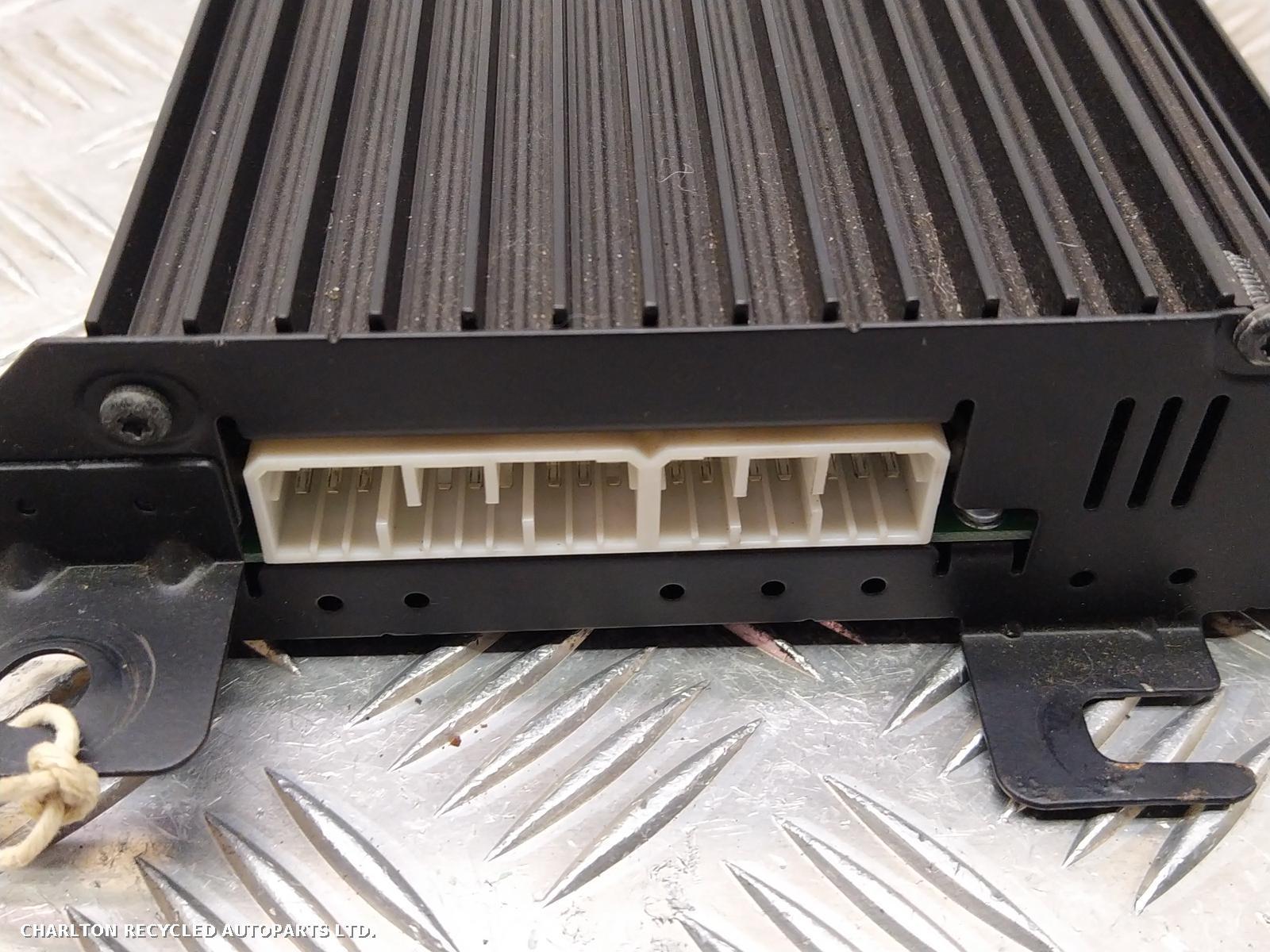 View Auto part Amplifier Unit JEEP GRAND CHEROKEE 2004