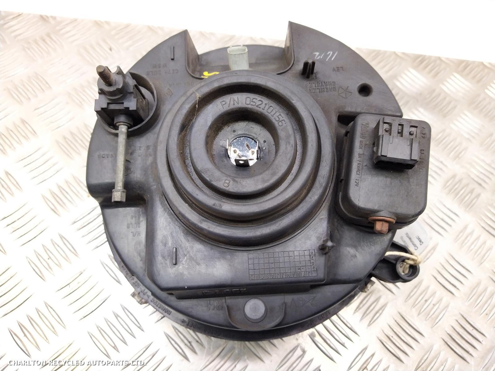 View Auto part R Headlamp JEEP CHEROKEE 2005