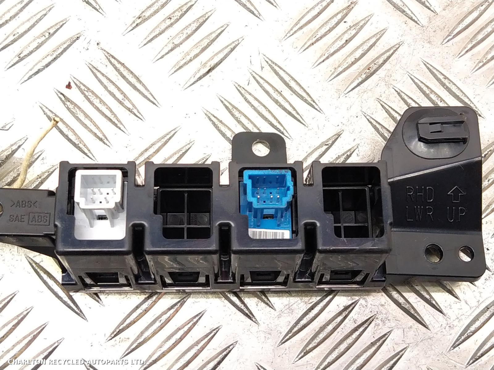 View Auto part Misc Switch NISSAN X TRAIL 2017