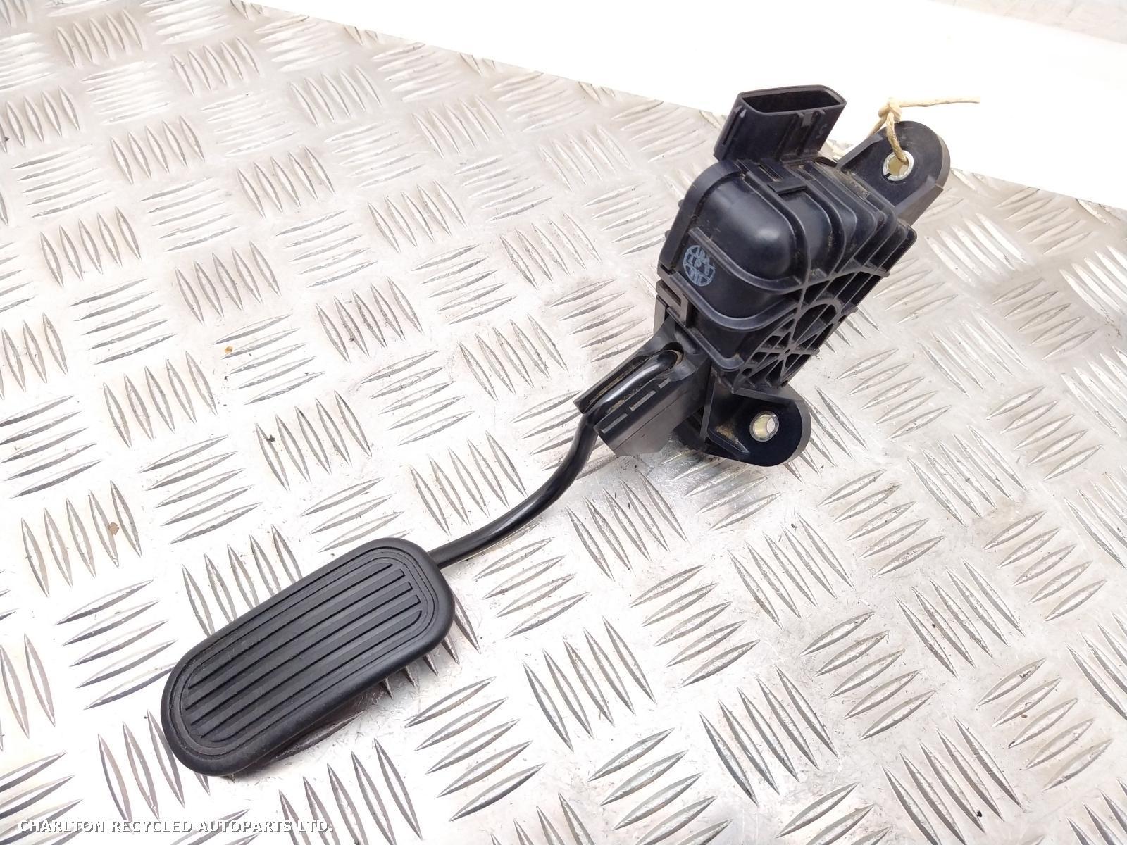 View Auto part Pedal Potentiometer TOYOTA HILUX 2012