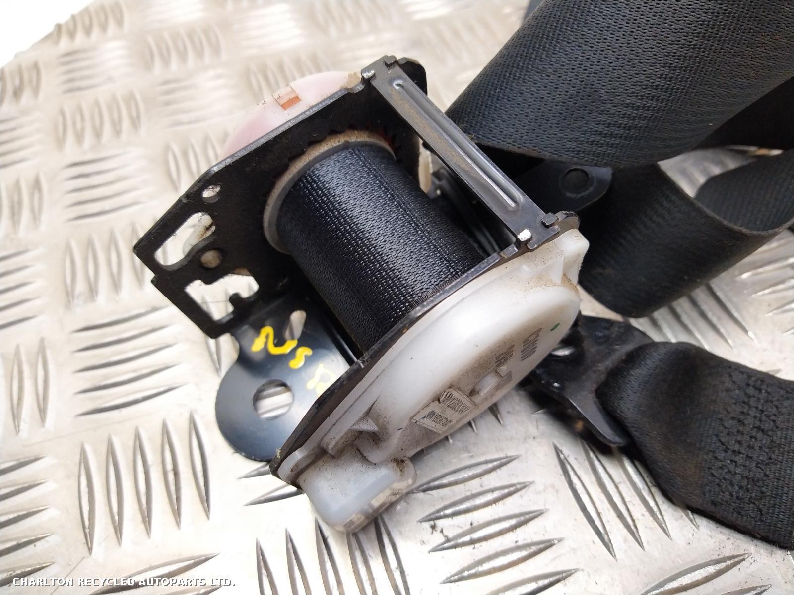 2013 MITSUBISHI L200 Seat Belt View Auto part Seat Belt MITSUBISHI L200 2013