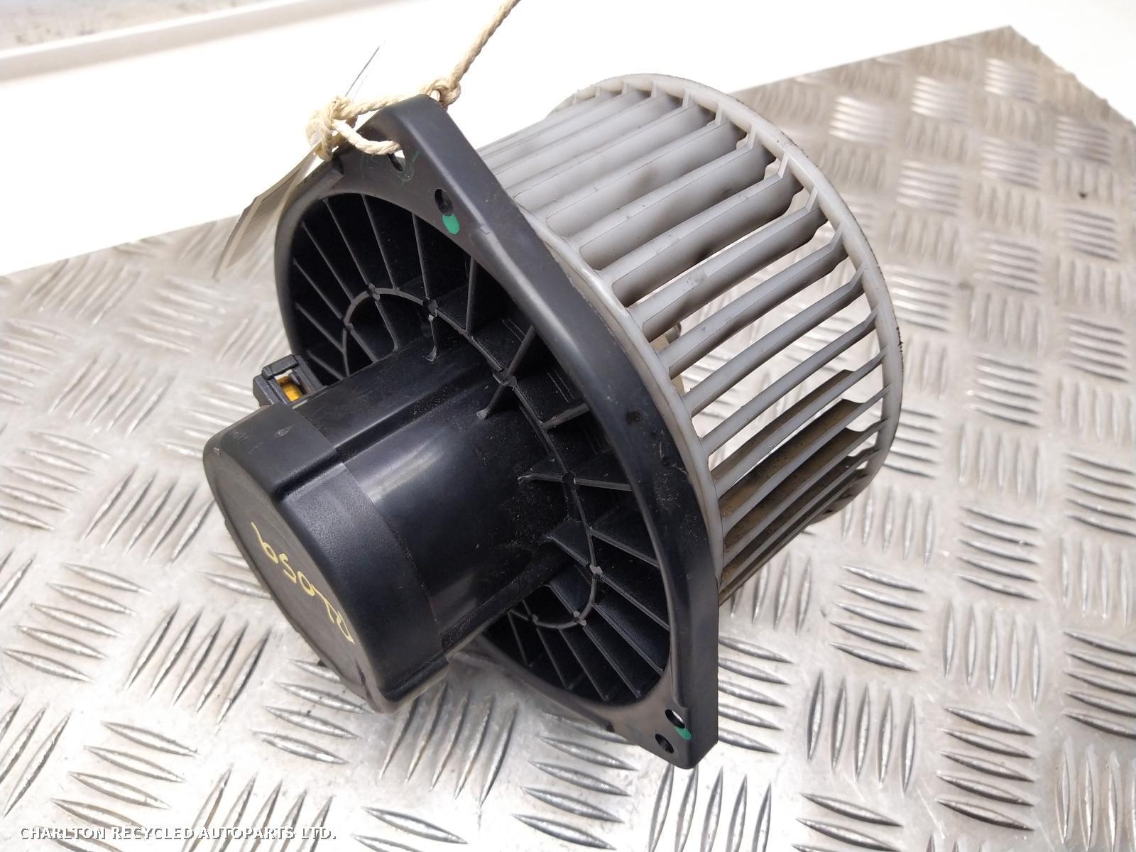 2013 MITSUBISHI L200 Heater Motor/Assembly View Auto part Heater Motor/Assembly MITSUBISHI L200 2013
