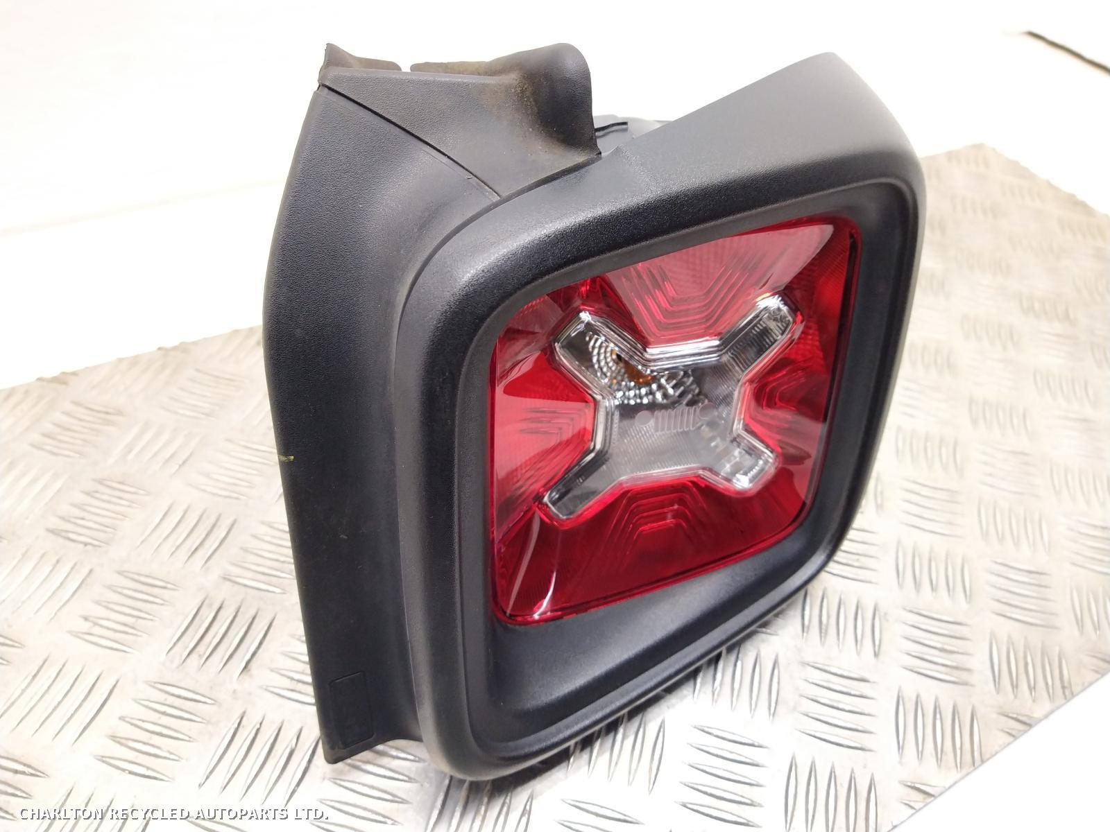 View Auto part R Taillight JEEP RENEGADE 2015