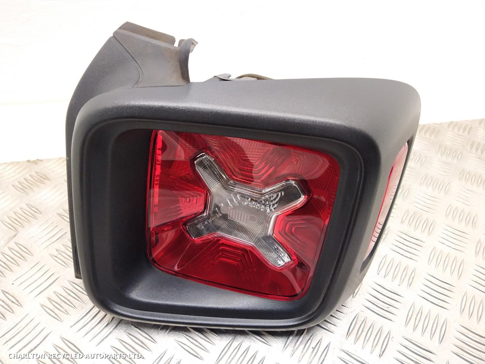 View Auto part R Taillight JEEP RENEGADE 2015
