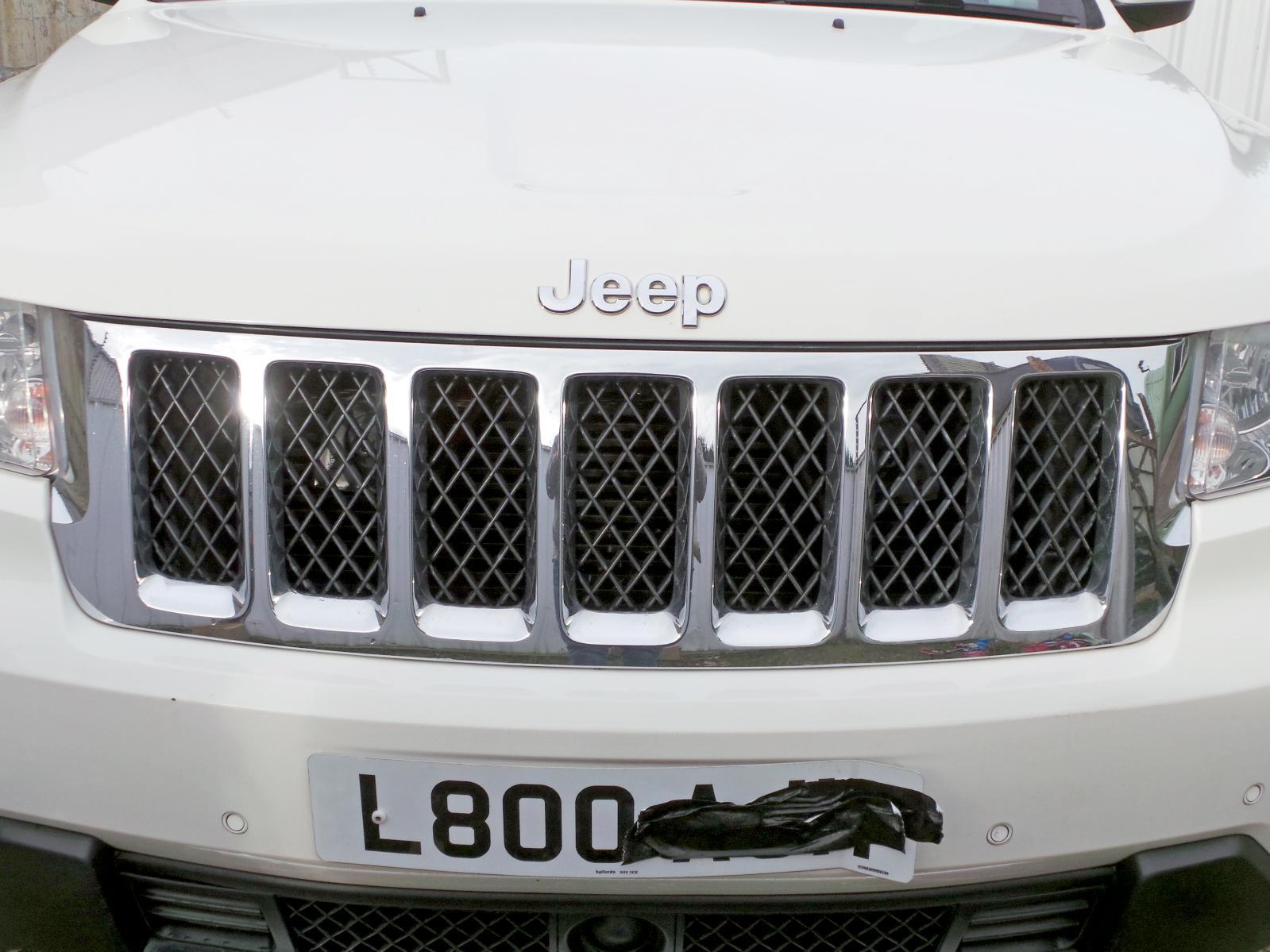 View Auto part Grille JEEP GRAND CHEROKEE 2013
