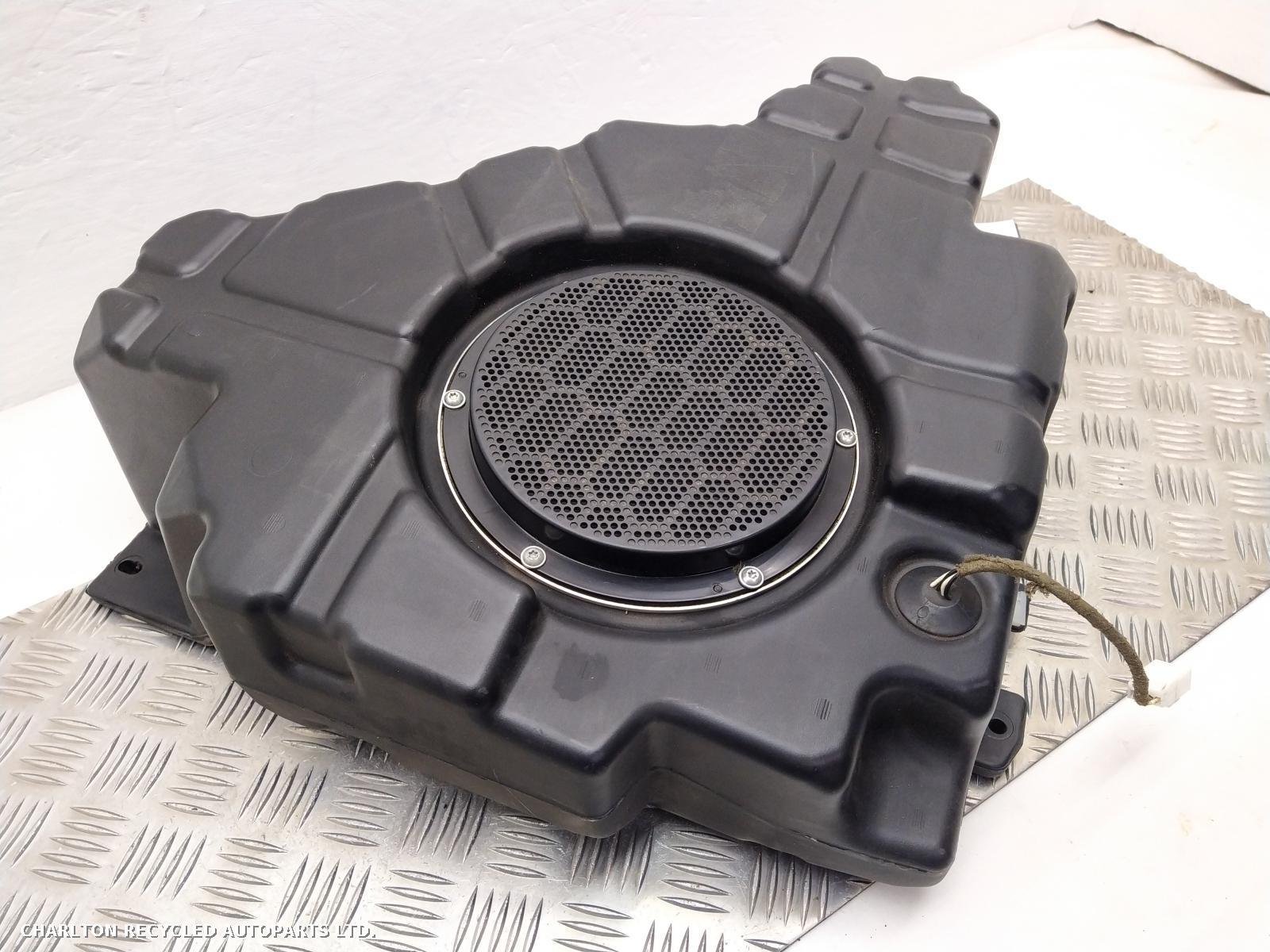 View Auto part Loud Speakers JEEP GRAND CHEROKEE 2013