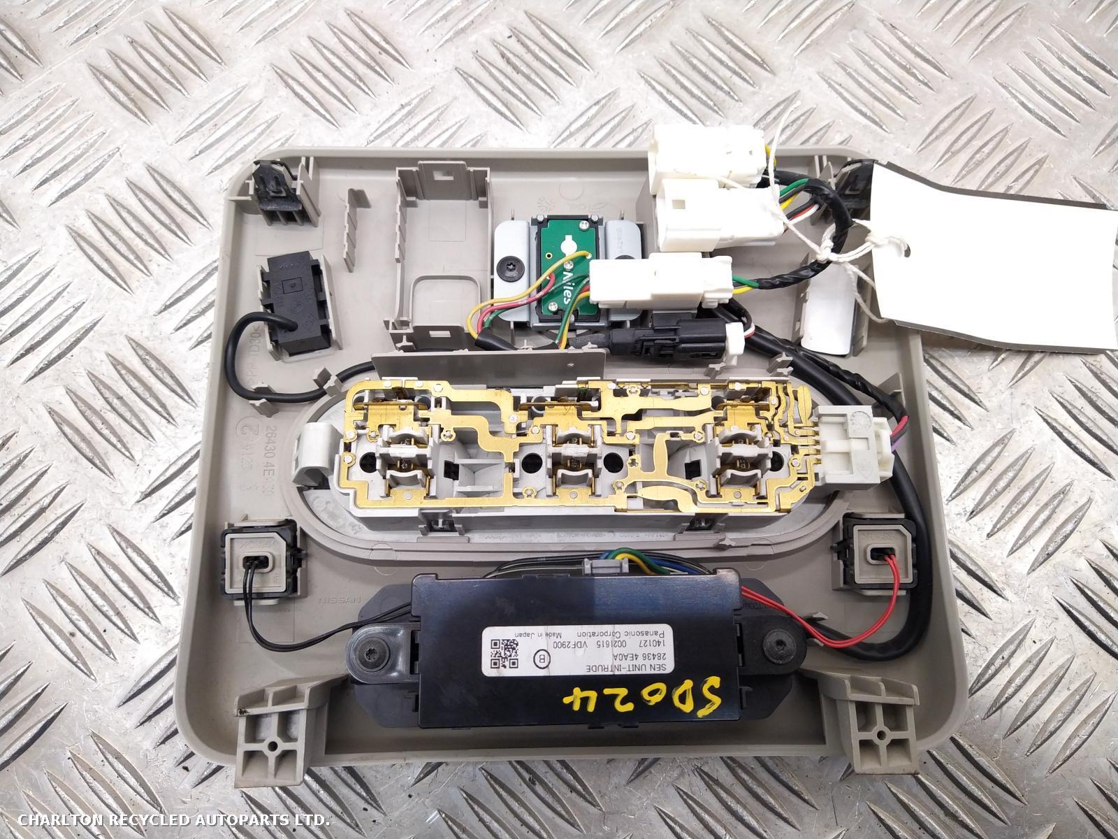 View Auto part Courtesy Light NISSAN QASHQAI 2014