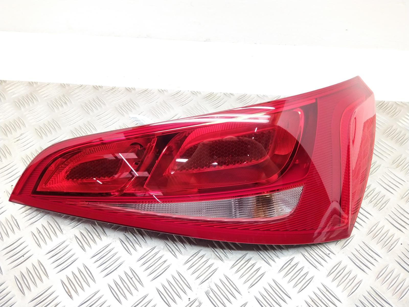 View Auto part R Taillight AUDI Q5 2009