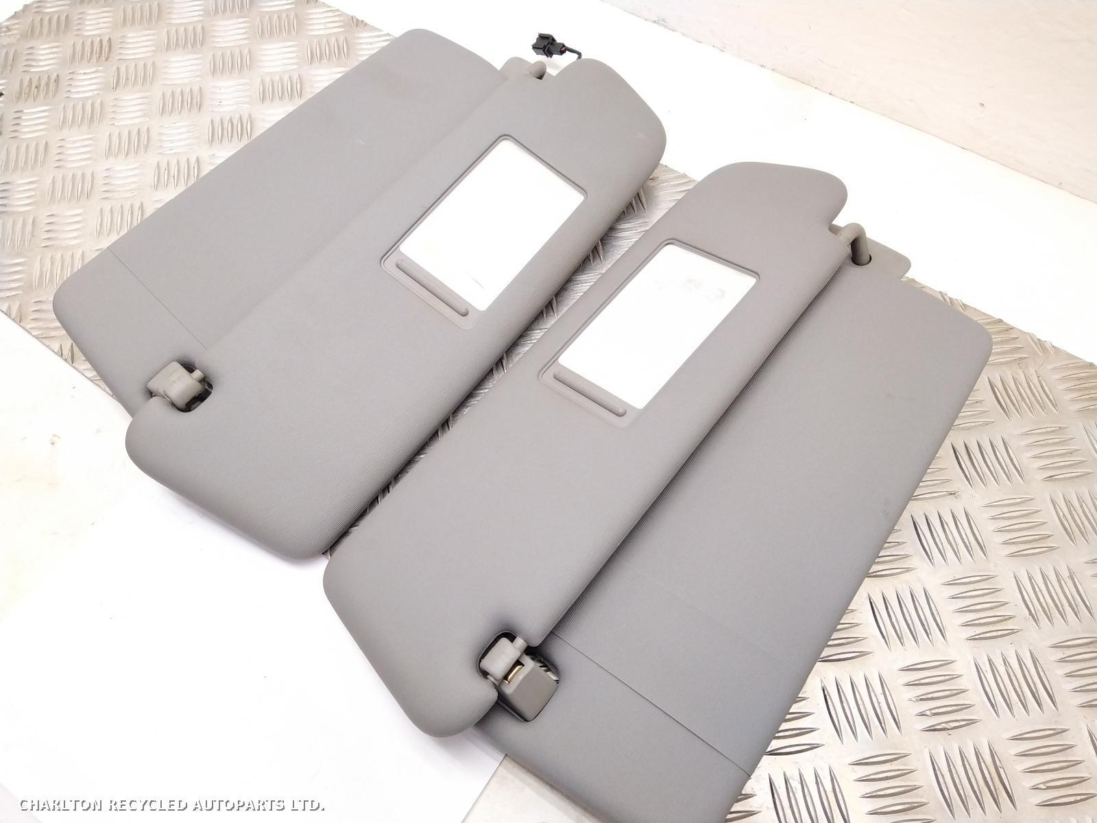 View Auto part Sun visor VOLKSWAGEN TOUAREG 2008