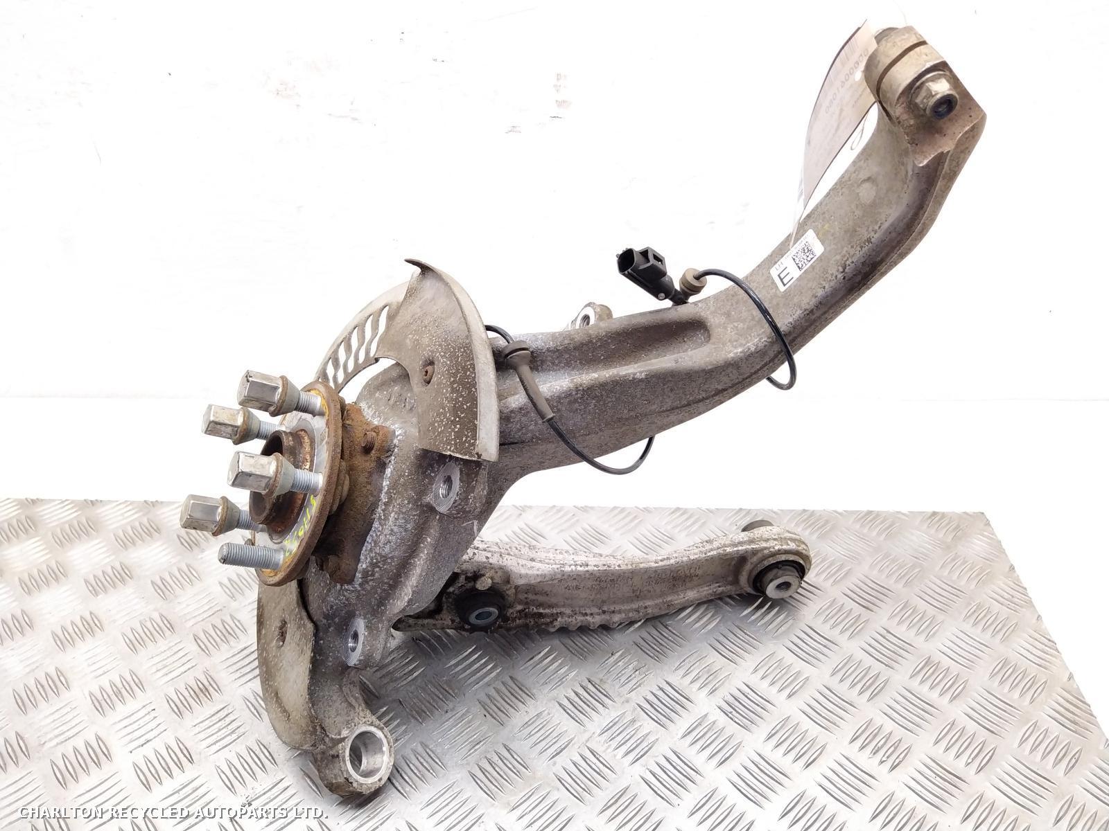 2019 LAND ROVER RANGE ROVER VELAR LF Hub/Stub Axle Assembly View Auto part LF Hub/Stub Axle Assembly LAND ROVER RANGE ROVER VELAR 2019