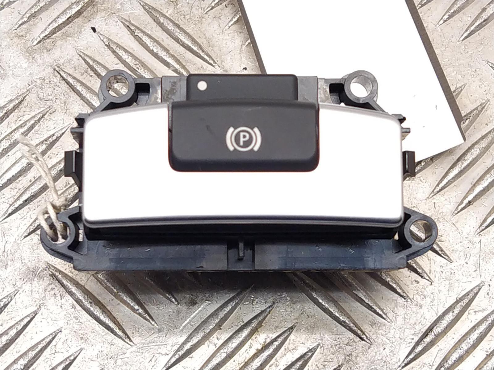 View Auto part HANDBRAKE_SWITCH LAND ROVER RANGE ROVER VELAR 2019