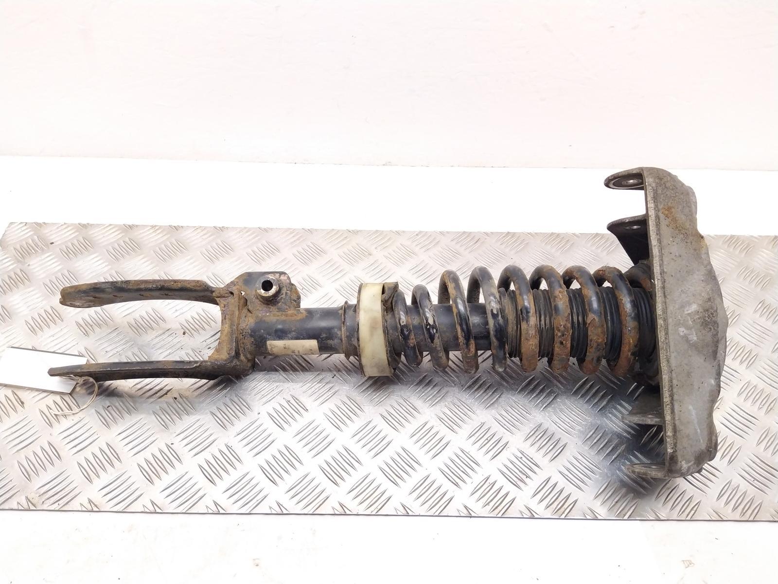 View Auto part RF Strut VOLKSWAGEN TOUAREG 2008