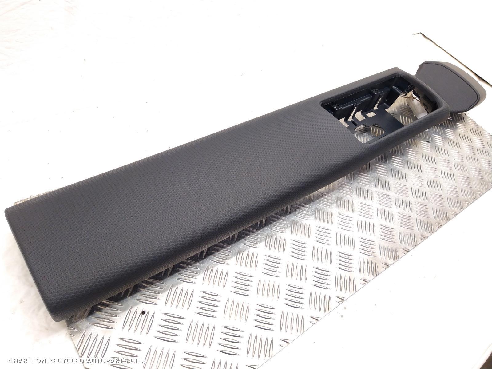 View Auto part Trim Panel LAND ROVER RANGE ROVER VELAR 2019