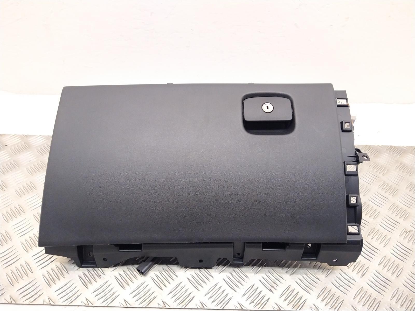 View Auto part Glove Box LAND ROVER RANGE ROVER VELAR 2019