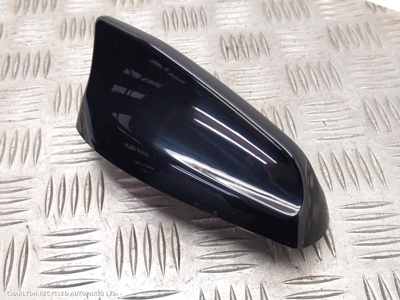 View Auto part Antenna LAND ROVER RANGE ROVER VELAR 2019