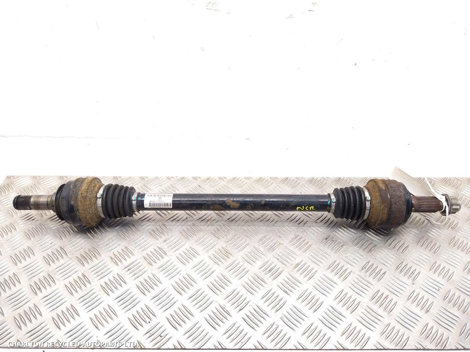 2013 VOLKSWAGEN TOUAREG Left Driveshaft View Auto part Left Driveshaft VOLKSWAGEN TOUAREG 2013