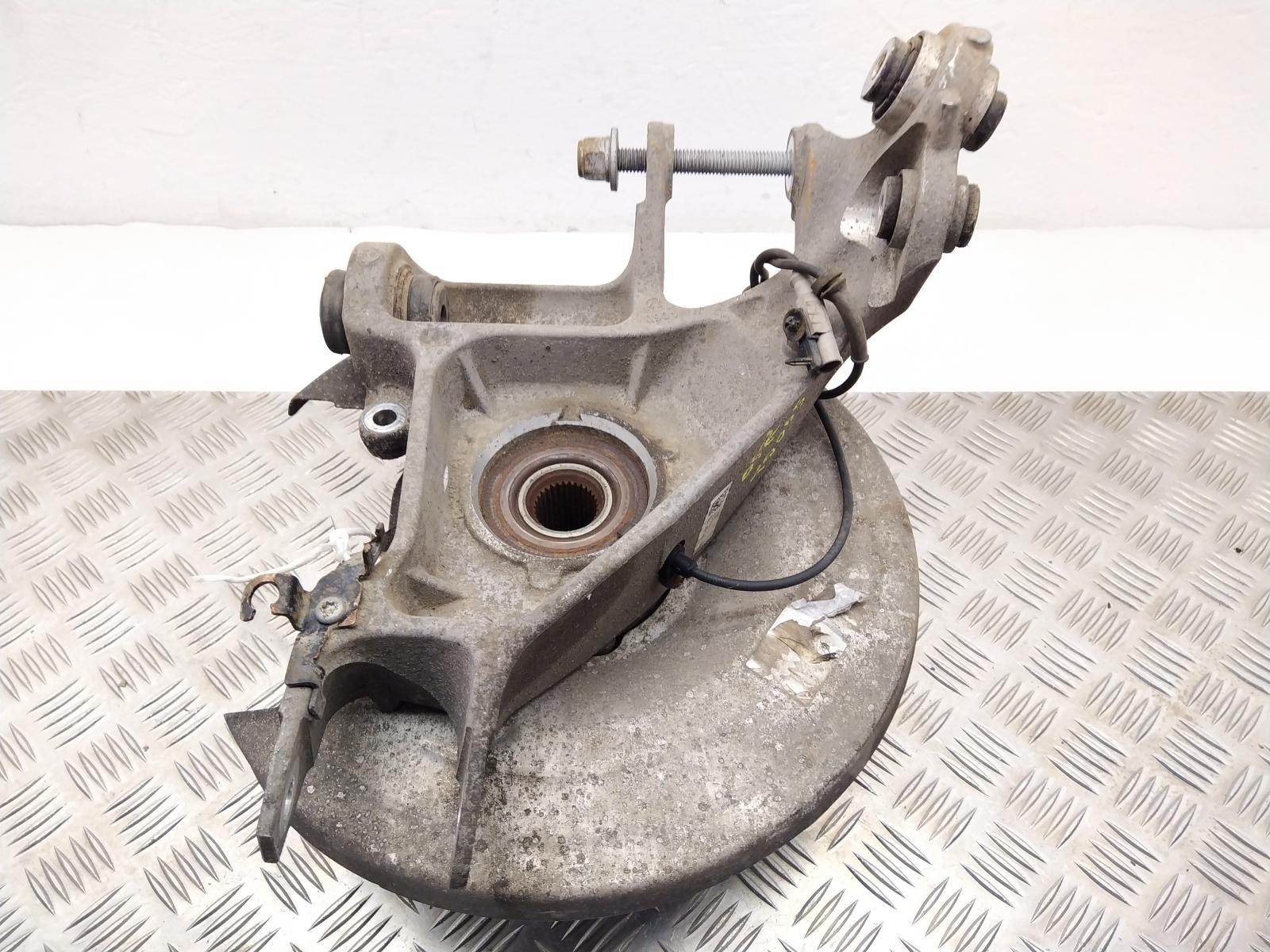 View Auto part RR Hub/Stub Axle Assembly LAND ROVER RANGE ROVER 2017