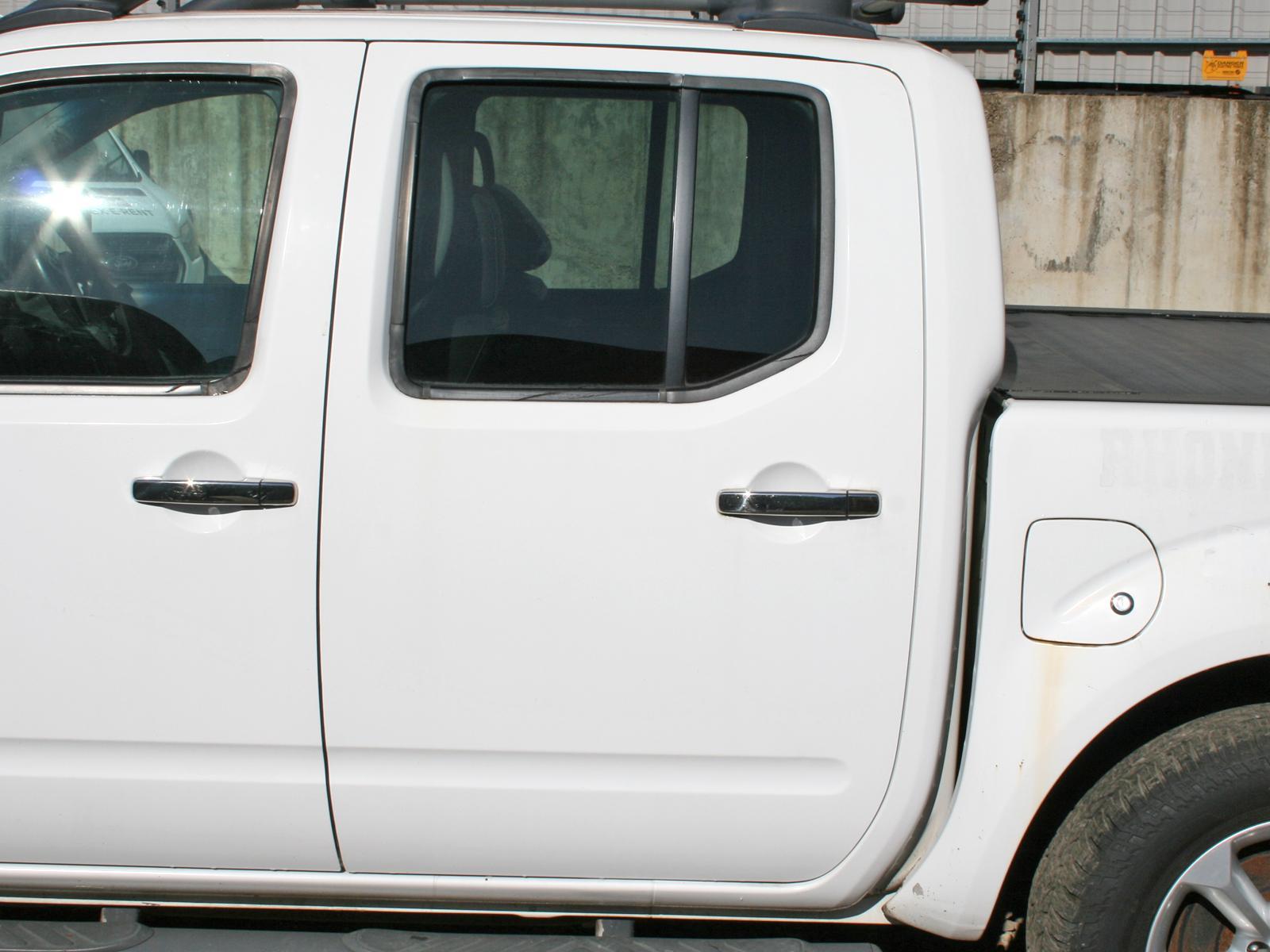 View Auto part L Rear Door NISSAN NAVARA 2015