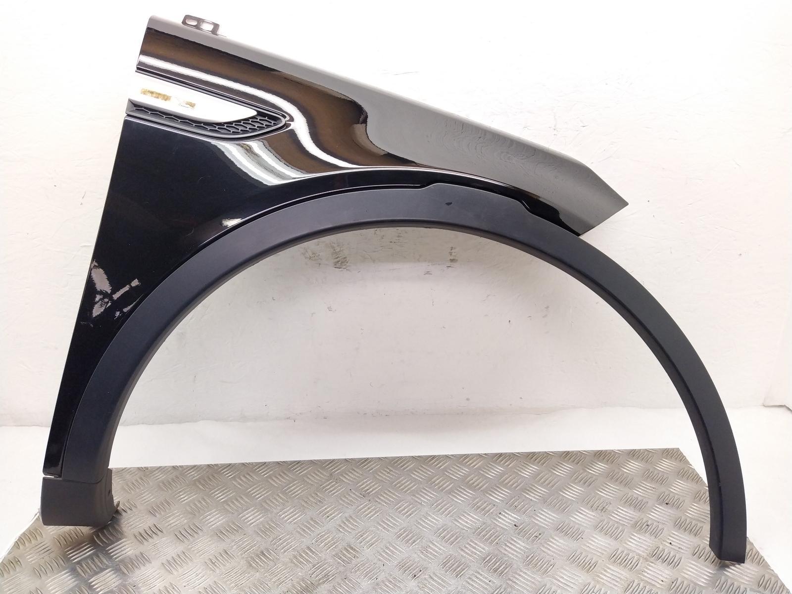 View Auto part R Wing LAND ROVER DISCOVERY SPORT 2016