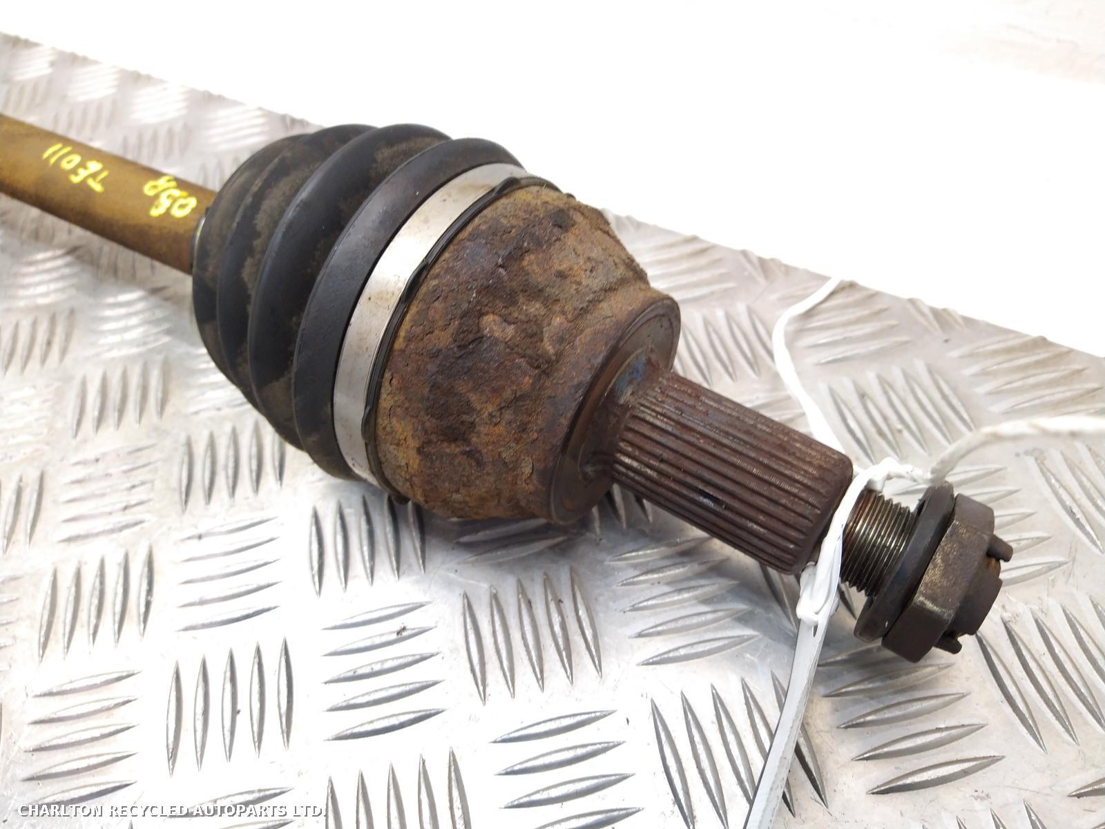 2013 LAND ROVER RANGE ROVER SPORT Right Driveshaft View Auto part Right Driveshaft LAND ROVER RANGE ROVER SPORT 2013