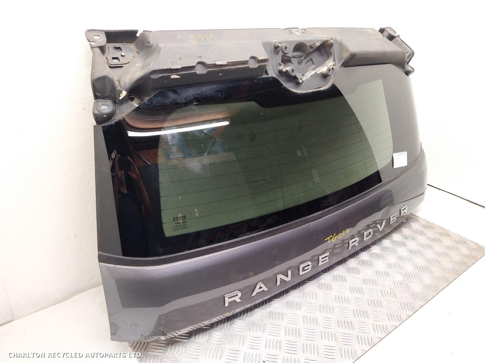 2018 LAND ROVER RANGE ROVER EVOQUE Rear/Tailgate Glass View Auto part Rear/Tailgate Glass LAND ROVER RANGE ROVER EVOQUE 2018