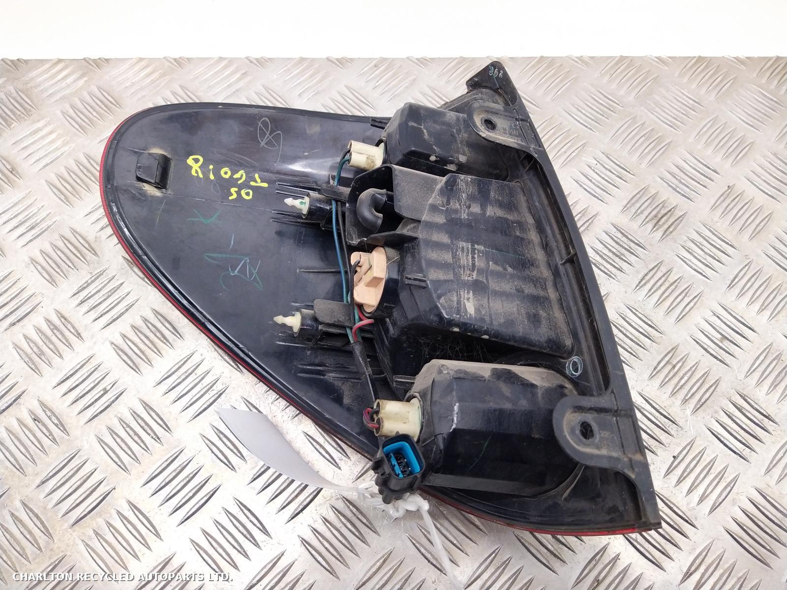 2013 MITSUBISHI L200 R Taillight View Auto part R Taillight MITSUBISHI L200 2013
