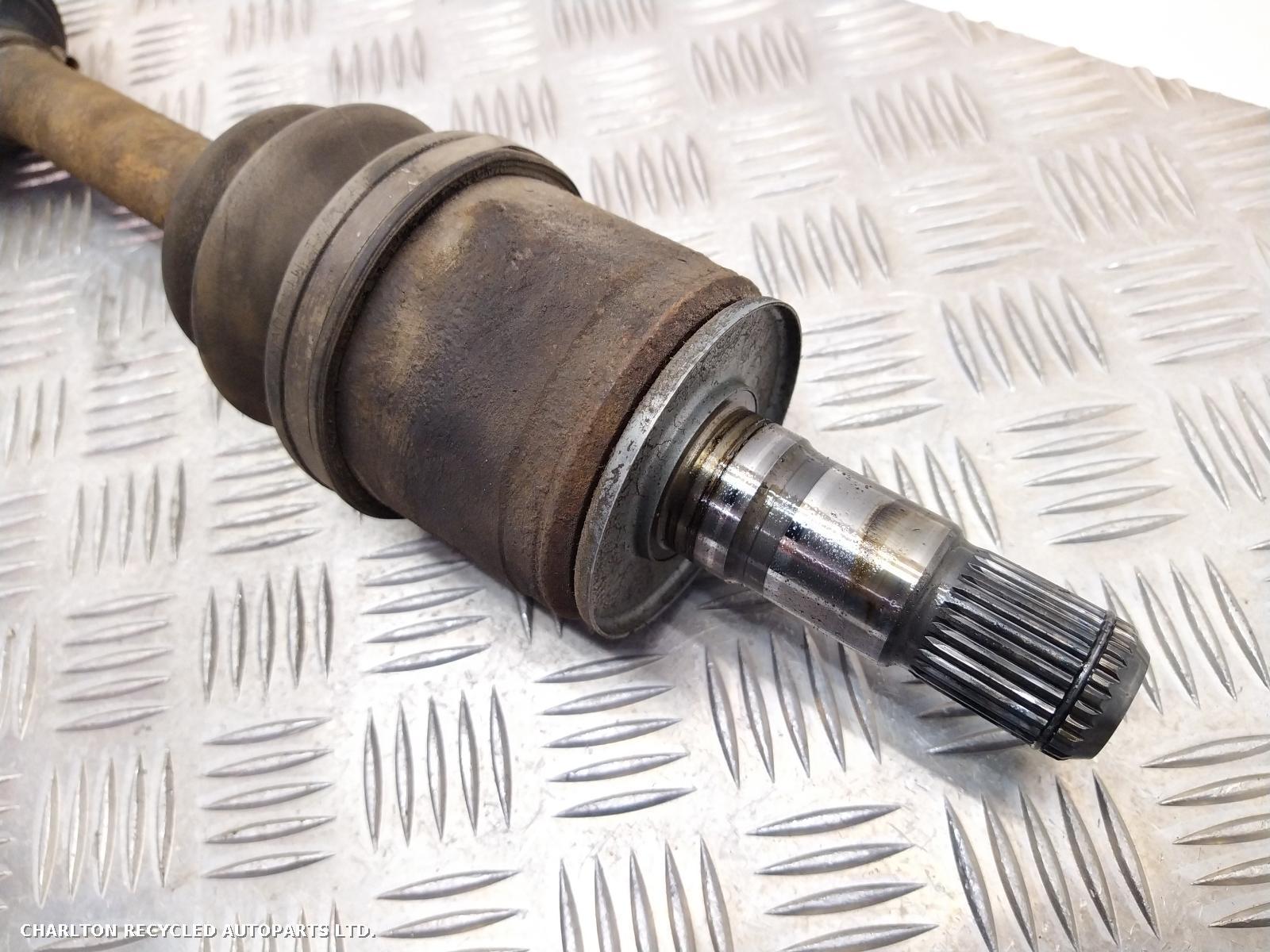 2013 MITSUBISHI L200 Left Driveshaft View Auto part Left Driveshaft MITSUBISHI L200 2013