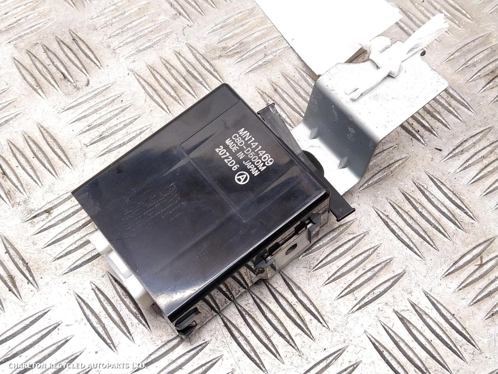 View Auto part ECU MITSUBISHI L200 2013