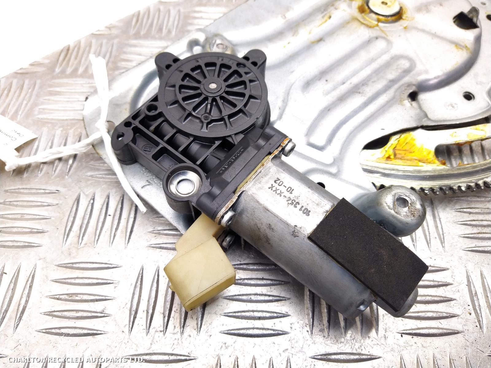 View Auto part RF Window Regulator VOLVO XC90 2010