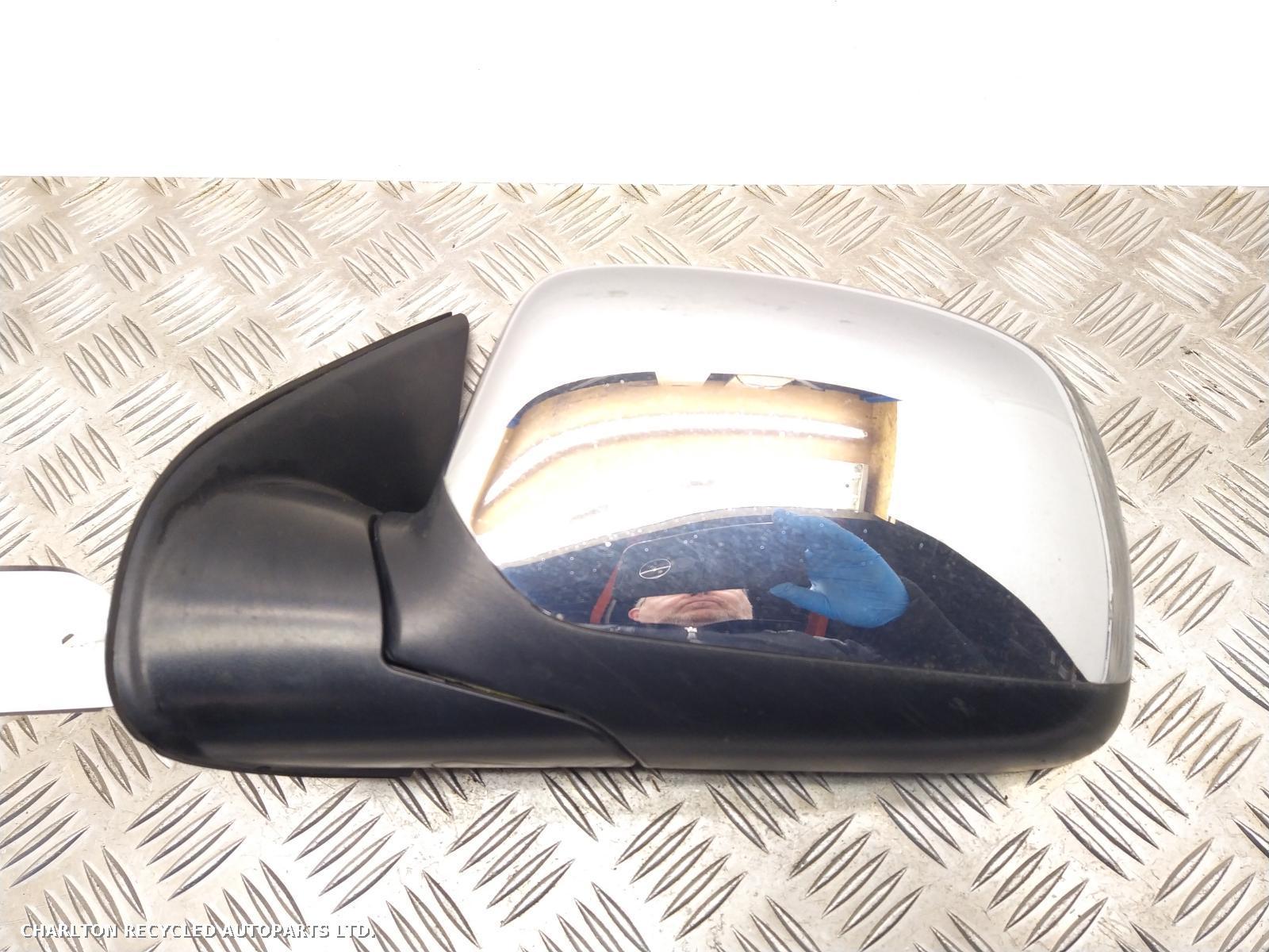2006 ISUZU RODEO L Door Mirror View Auto part L Door Mirror ISUZU RODEO 2006
