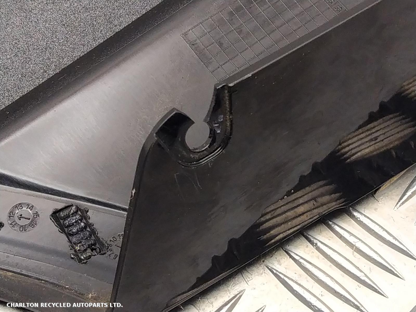 View Auto part D_POST_MOULDING LAND ROVER RANGE ROVER EVOQUE 2012