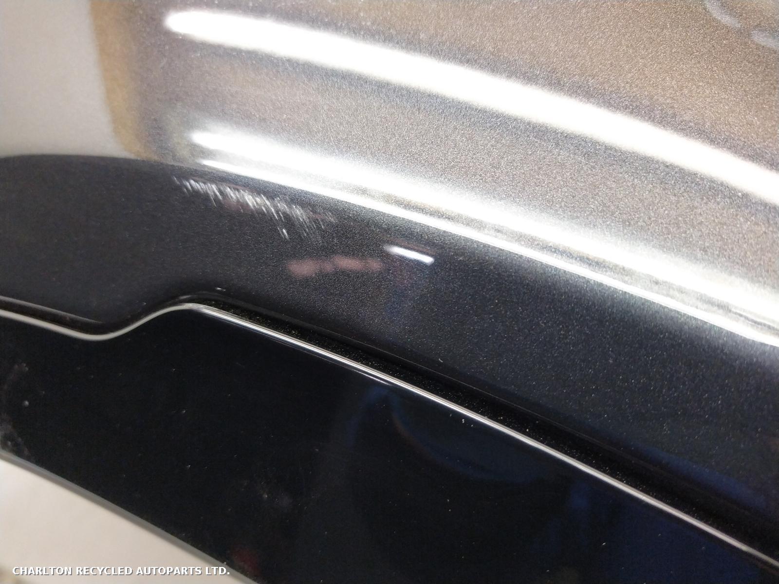 View Auto part R Wing LAND ROVER DISCOVERY 2019