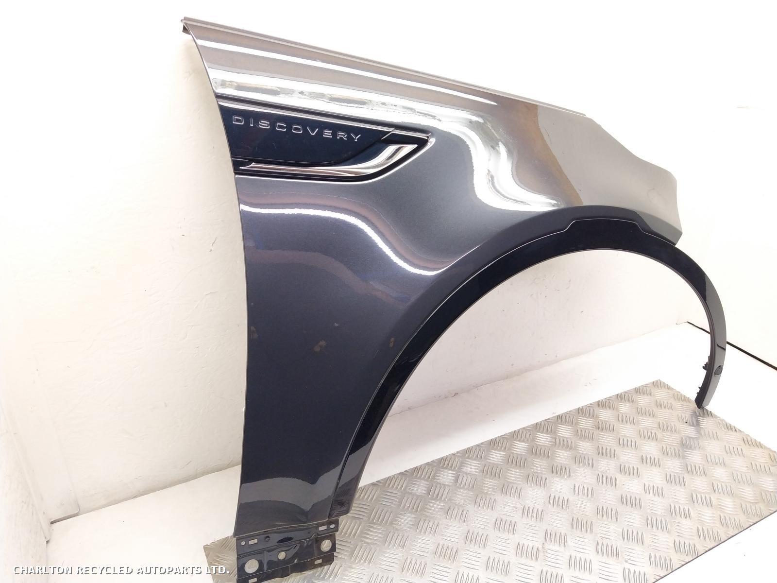 View Auto part R Wing LAND ROVER DISCOVERY 2019