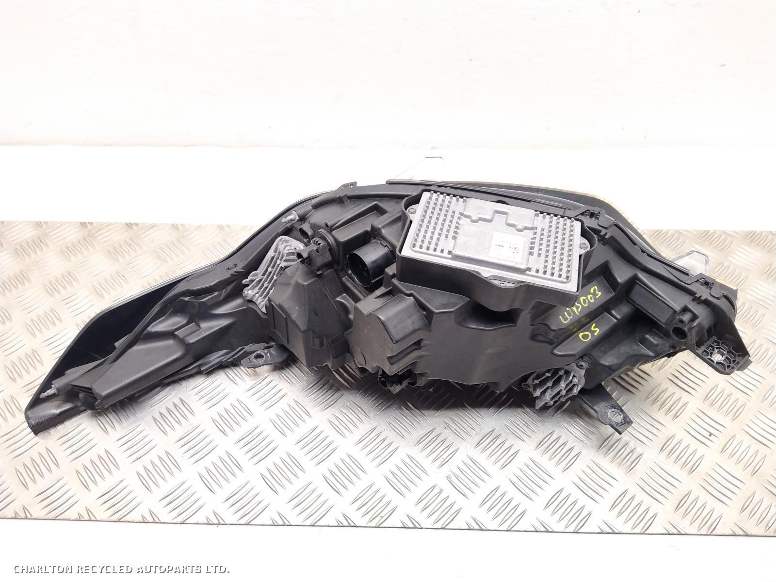 View Auto part R Headlamp LAND ROVER DISCOVERY 2019