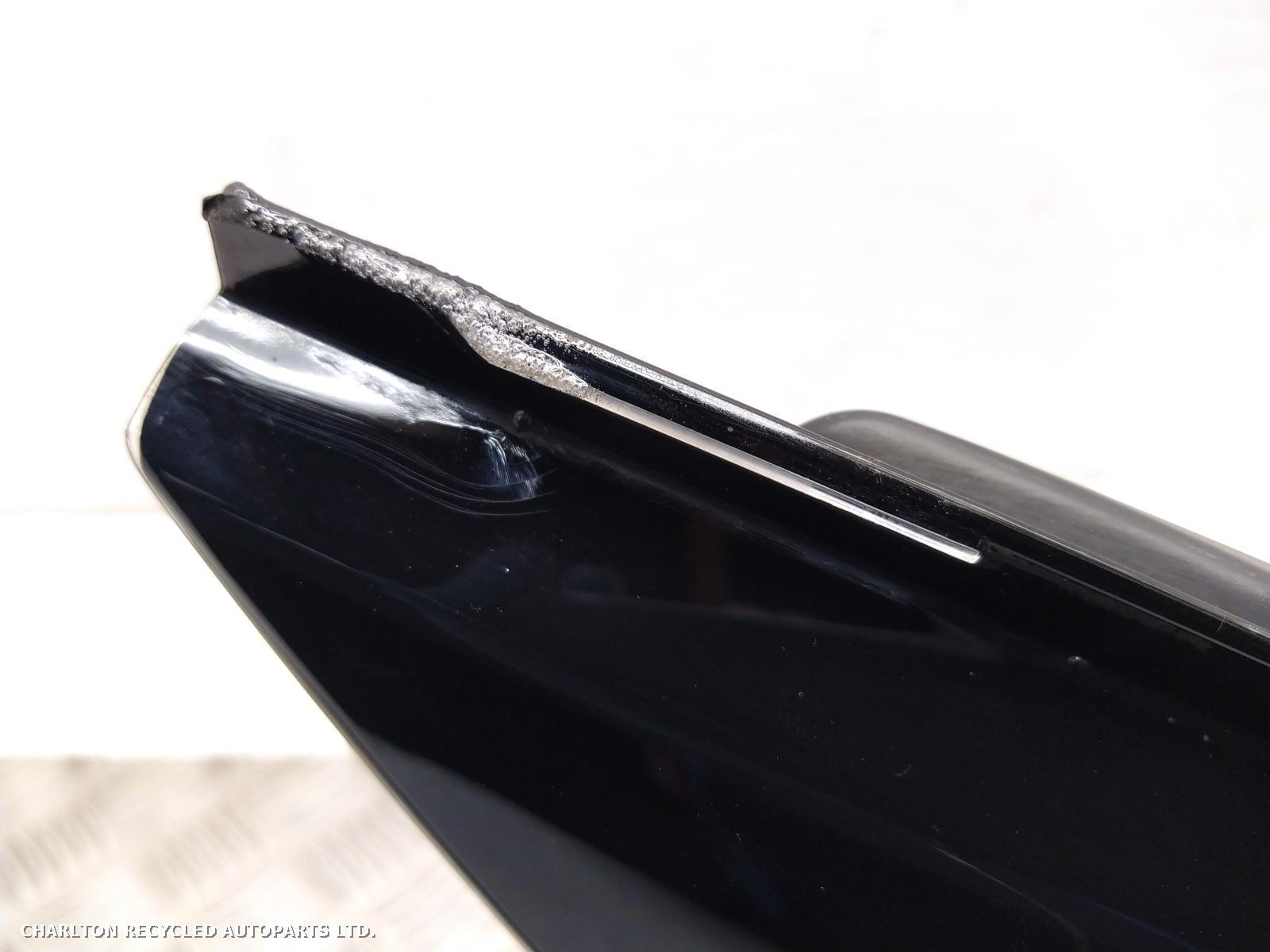 View Auto part R Headlamp LAND ROVER DISCOVERY 2019