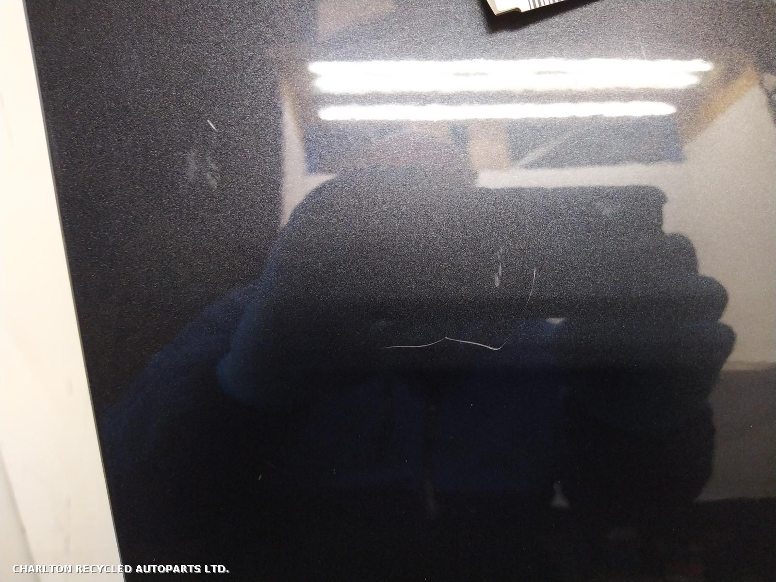 View Auto part R Front Door LAND ROVER DISCOVERY 2019