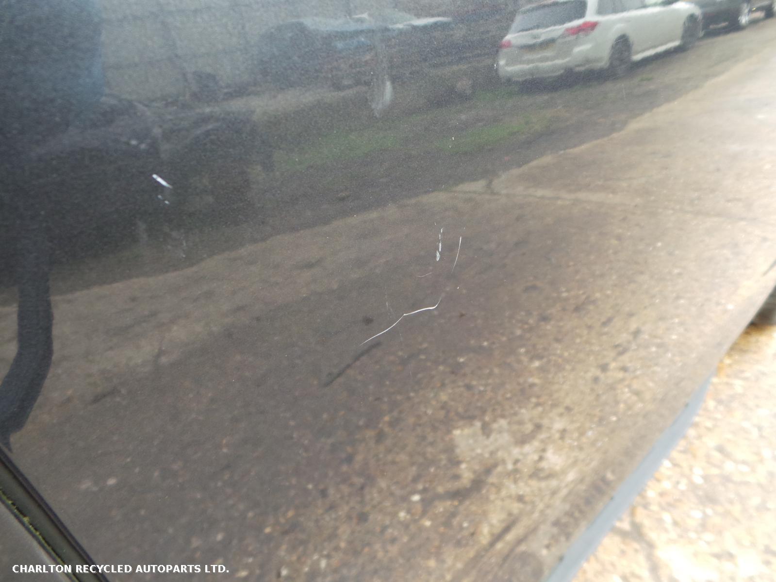 View Auto part R Front Door LAND ROVER DISCOVERY 2019