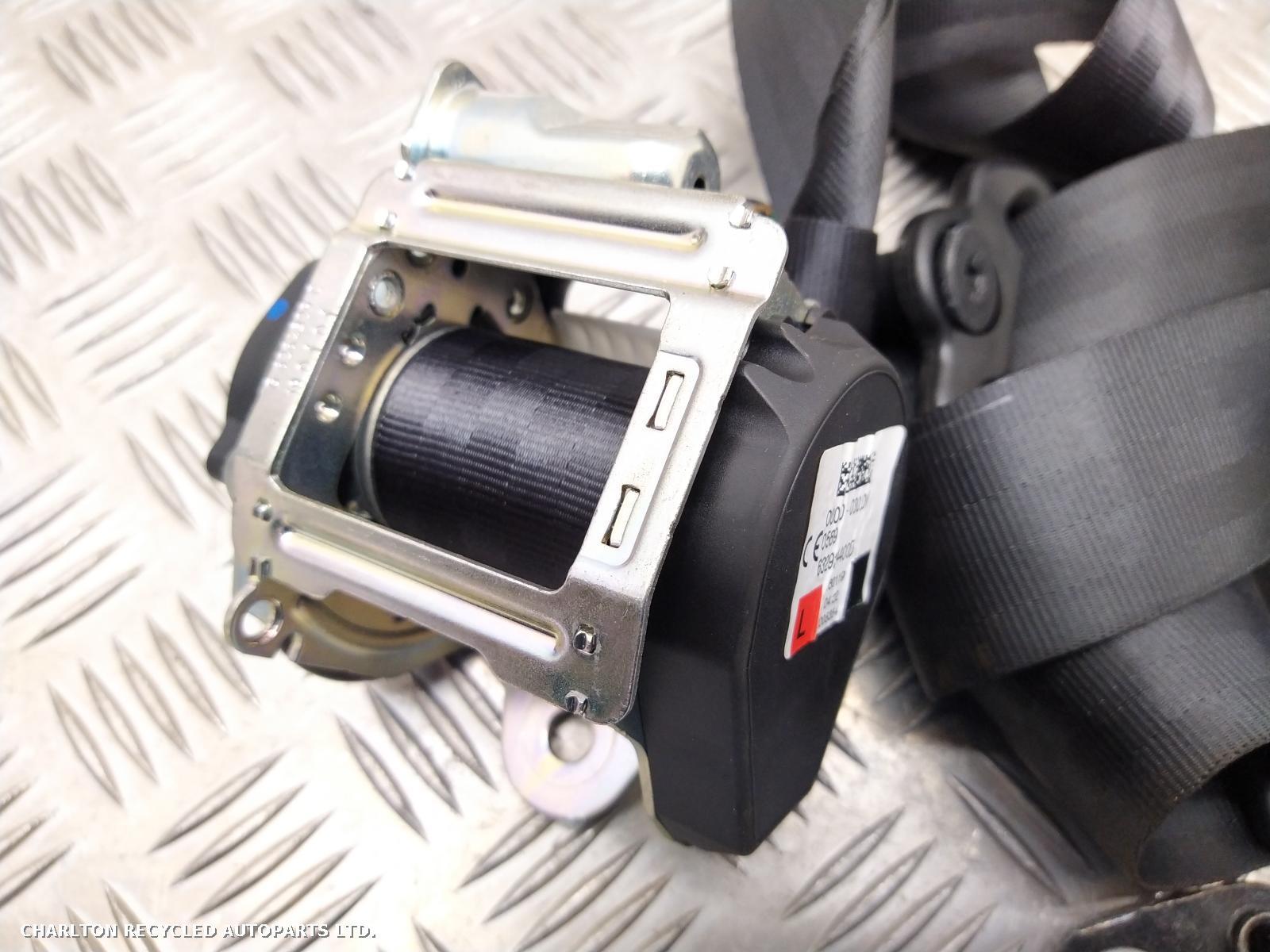 View Auto part Seat Belt LAND ROVER DISCOVERY 2019